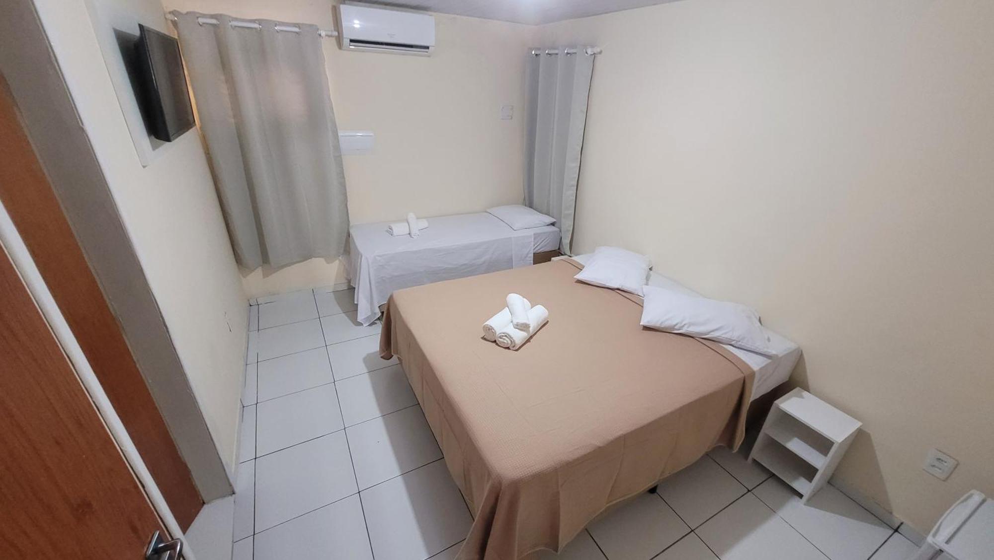 Manaira Hotel *